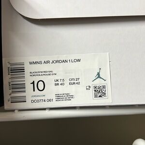 Women’s Air Jordan 1 Low